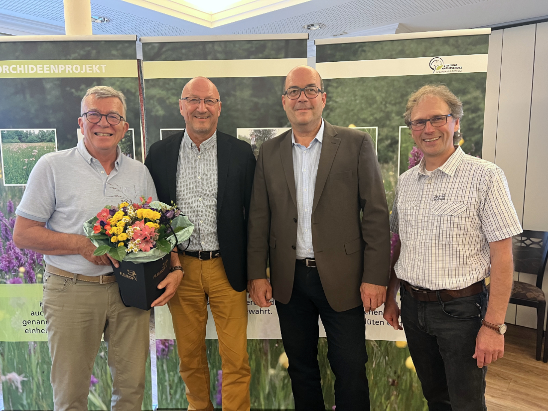 20. August 2026: Martin Lütjen gibt nach 26 Jahren den Beiratsvorsitz an Andreas Nieweler ab. Olaf Miermeister wird als stellvertretender Vorsitzender bestätigt. Geschäftsführer Jan Kanzelmeier verabschiedet Herrn Lütjen und gratuliert den Gewählten.